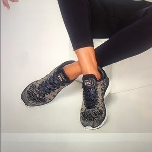 5.5 Women’s Techloom Pro Shoe APL.